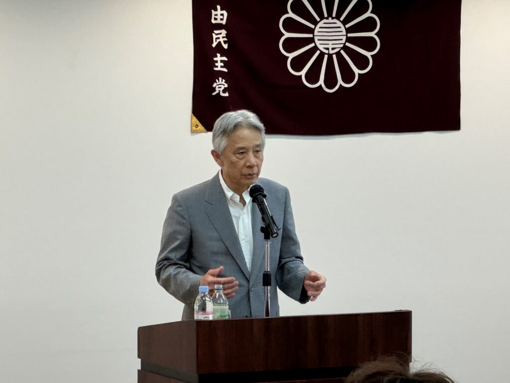 自民党大阪青年局が運営する政治学校「なにわ塾」の第13期・第２回講座が７月７日開かれ、盛山正仁文部科学大臣による講演が行われました。